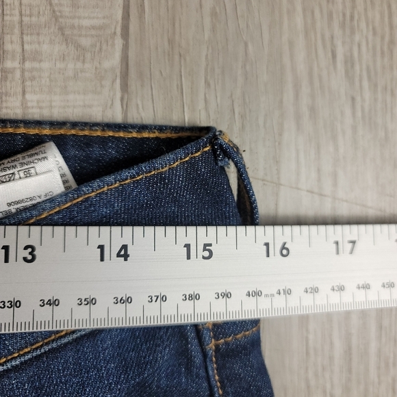 Levi's Demi Curve Mid-Rise Boot Cut - Picture 6 of 6